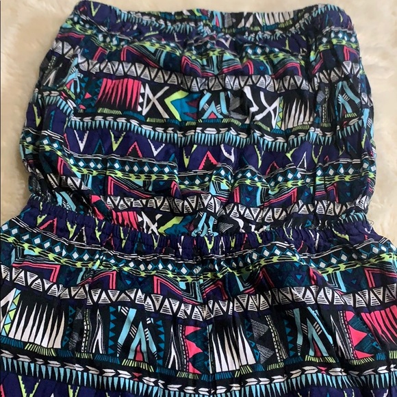 5/$25 Divided neon Aztec print romper - Picture 5 of 5